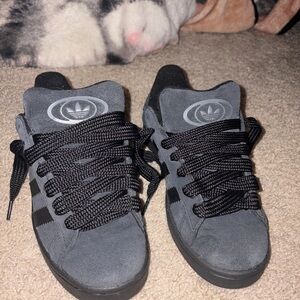 Adidas Gray and Black Low-Top Sneakers Adidas Campus 00s